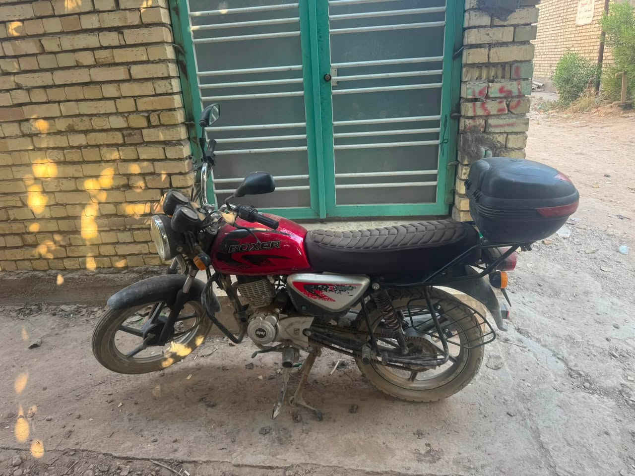 سلام عليكم دراجه بوكسر ٢٠٢١نضيفه مكفوله مكينه مامفتوحه جيب الف فيتر افحص سعره ٩٥٠بيه مجال للطيين مكان بغداد الكاظمية رقم ***********
