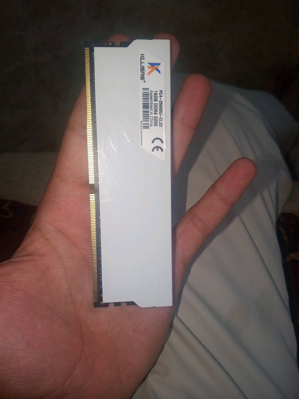 رام 16GB DDR4 3200 CL22 KILLISRE
أشتريته جديد قبل فترة أقل من أسبوعين وطلع ميفيدني لأني أحتاج 8×2
الرام شغال 100% والي يريد اصورله فيديو وهو يشتغل يراسلني . سعره 85 ألف مابي مجال
توصيل داخل بغداد 5
محافظات 10
الرام هاي قطعة وحدة 16GB لو أكو أكثر من قطعة متوفرة؟: 
قطعة وحدة
تريد تضيف شغلة عن التوافق: هي للكمبيوتر المكتبي DDR4 مو للّابتوب، أو تذكر نوع اللوحة/المعالج اللي مجربتها عليه؟: 
كمبيوتر مكتبي PC