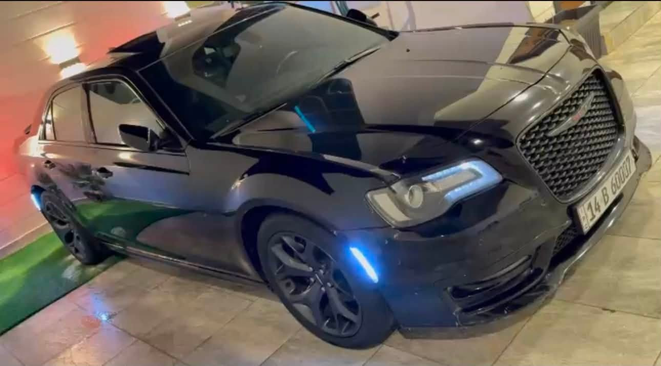 السلام عليكم 

اوباما 2021   S300

وارد امريكي 

تقرير مياه امطار تعمل و تسير 

و بيها قطعه من امريكا كلير و قطعه هنا نصبغة 

سيارة جاهزة ما بيها مصرف دينار واحد 

رقم بصرة مميز

محرك V8 هيمي  

مراوس او بيع  و مراوس شرط K5 موديل 2024 / 2025 

او سوناتا 2024 / 2025 المهم فول مواصفات 
 
السعر 230 وبيها مجال 

مكان السيارة البصرة 

الاستفسار ***********
