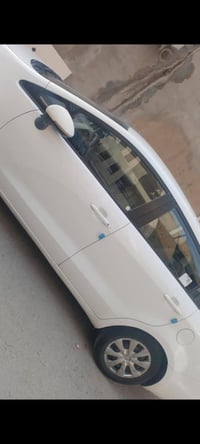 كيا ريو ٢٠١٣ بيها قطعه صبغ ماشيه ١١٥ مري شفط محرك ١٦٠٠ شاشه محرك وكير ...