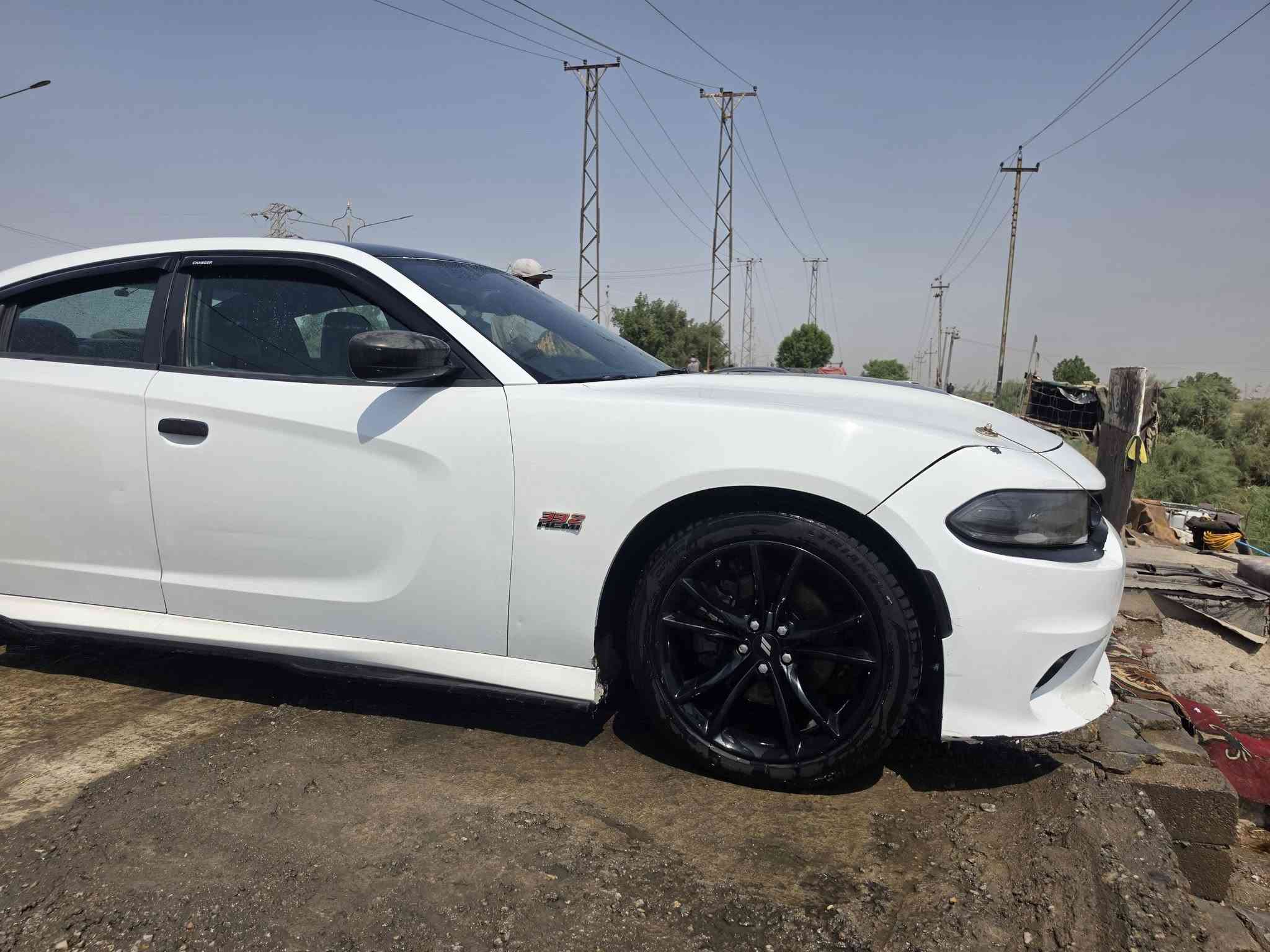 دودج تشارجر  RT 5700 موديل 2016  بغداد خصوصي والسنويه بأسمي بس سقطت صارلها فتره وماجددتها لأنشغالي بأمور اخرى السعر 175 وبيها مجال مال جناي فقط للدوام مستخدمها +حادثها فقط جاملغ بأمريكا وهنا مبدل بنيد للتحديث 
●تدفئه تبريد جيد 
●ايرباك سليم 
●كشنات جلد 
●تدفئه تبريد بالكشنات 
●شفتات ستيرن 
●تحكم كامل ستيرن 
●كشنات تحكم كهربائي 
●شاشه كبيره 
●ويل 20 (بلاك توب) 
●محرك وگير نظيف جدآ 
●بي اضافه اويل كاج كان (قانصه زيت) 
●السياره بيها كاميرا خلفي امامي (داش كام) 

غير متواجد بالفيس للاتصال ***********
