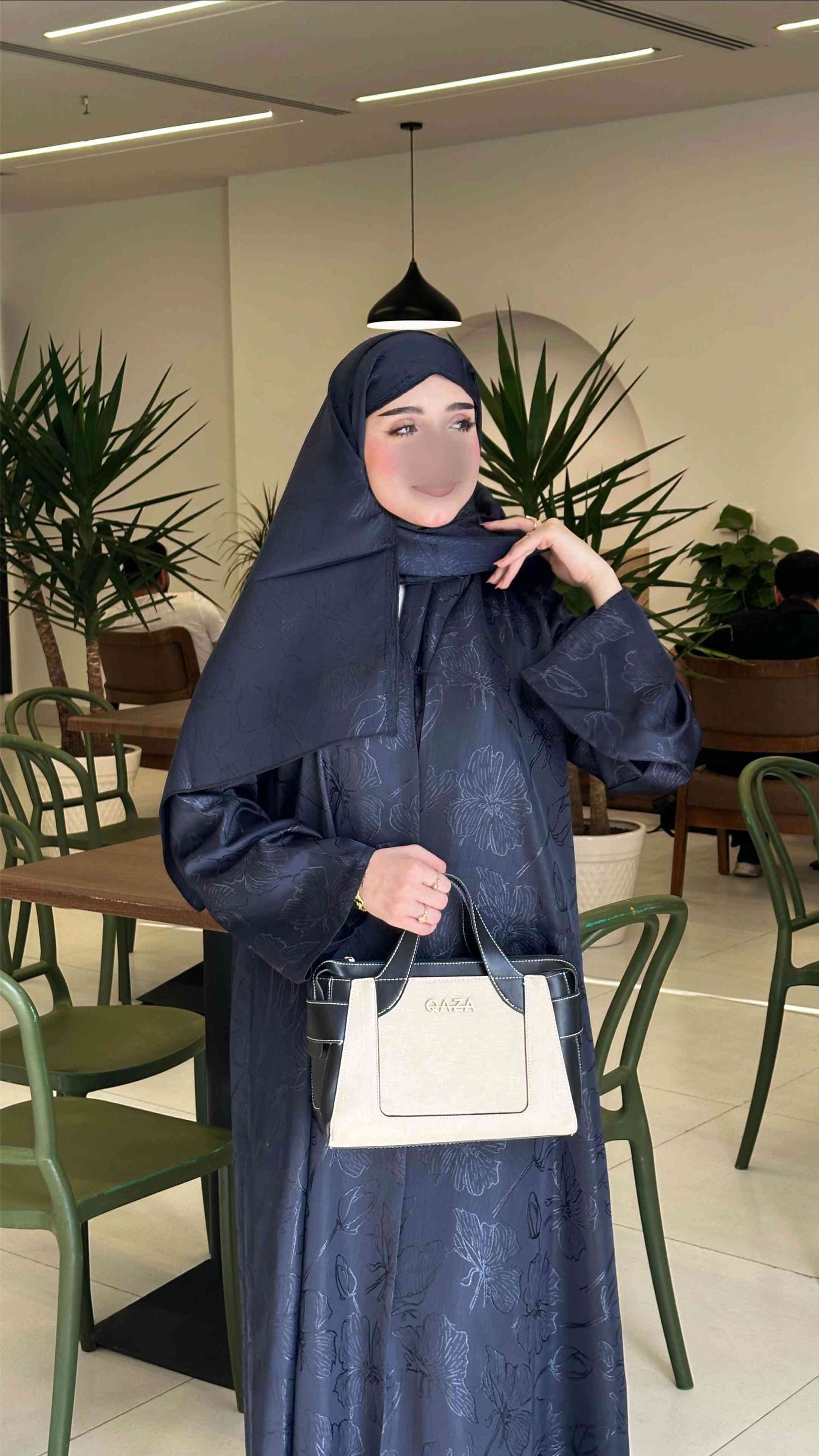 للحجز واتساب *********** #رفل_للعبايات 

