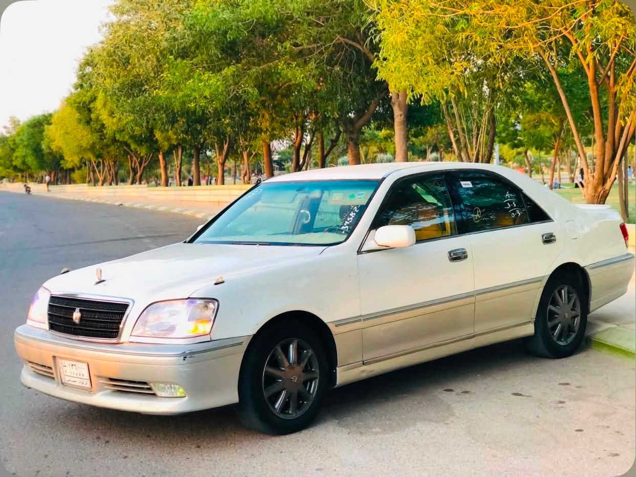 مەلیکە2003

مەلیکە 

مۆدێل:2003

دوودوگمە

پەردە

چوار کوشن کارەبا
ناوزەرد

تەبریت ساردوو گەرم لەسەر سویچ

چوارویلی لۆکی لەژێرە

گێڕوومەگینە بەشەرت

مەگینە:D4بچووک

نرخ:37و مەعمەلەیەکی برایانە 

ناونیشان:هەڵەبجەی شەهید

ژمارە موبایل:***********
