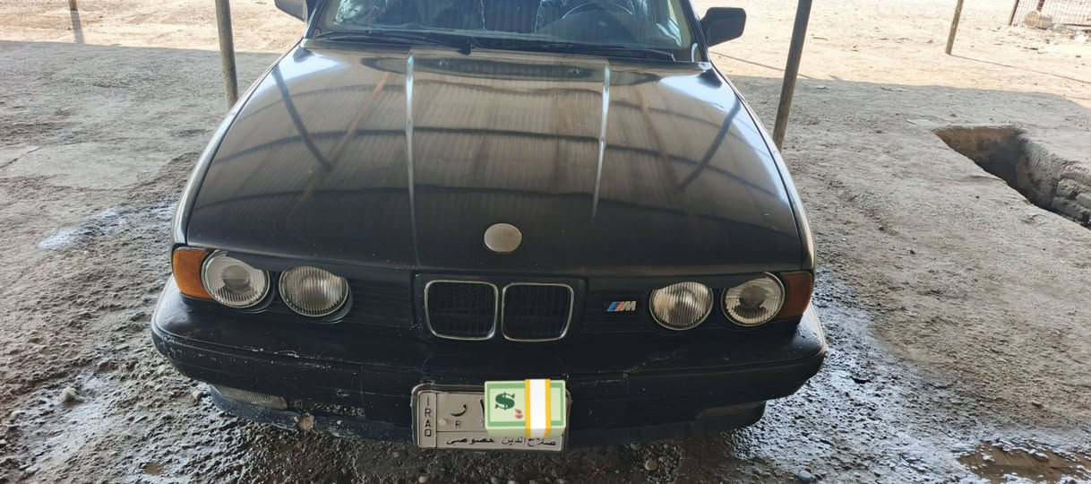 السلام عليكم ورحمة الله
للبيع او مراوس حسب القناعة BMW 535 92 عايزها ترتيبات سيارة بلادية مو معمرة للاستفسار 
*********** او واتس اب او ماسنجر مكاني #سامراء
