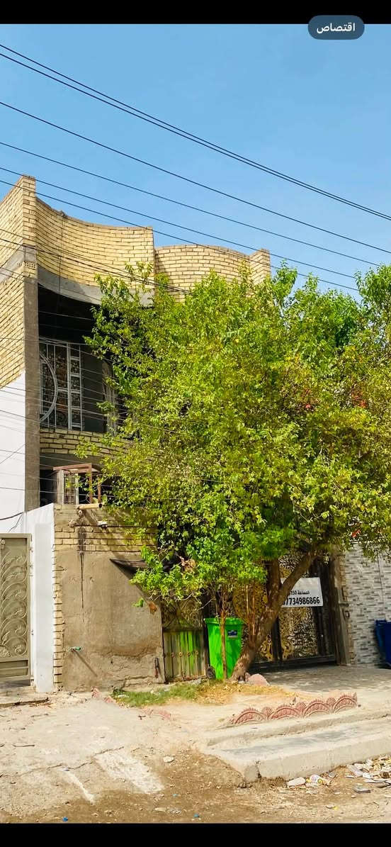 السلام عليكم
بيت للبيع طابقين  طابو صرف مساحة 150 نزال 25 
منطقة العبيدي على الشارع العام 
عدد غرف النوم 5 حمامات 4 
استقبال 7 متر وصالة ومطبخين   
للاستفسار ***********
