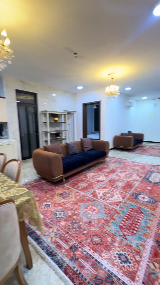 شقة vip مؤثثة للايجار حي الجامعة  ***********
