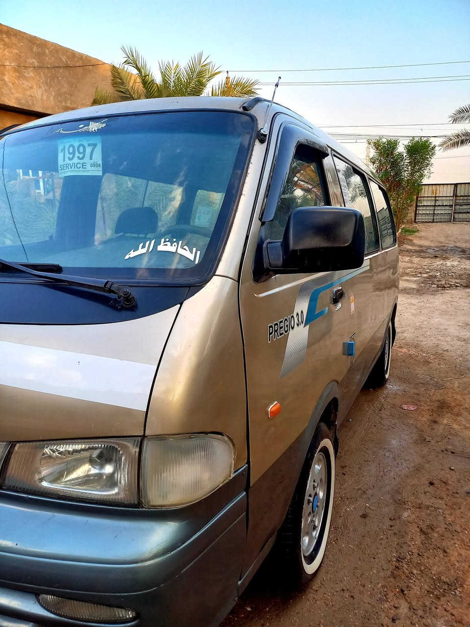 للبيع بريجو موديل 97 رقم بغداد انكليزي بسمي سنوية لل 30 مصفرة هيئه ومرور شواصي انضاف كهربائيات كله شغاله دوشمه جديده صدر نضيف محرك 3000 خيط بخار
كير اكسن نضاف تخم تاير سيارة خير من الله السعر 62 وبيه مجال المكان بغداد ابو غريب
 *********** (( ***********
