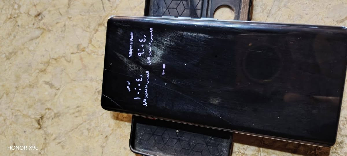 تكنو كامون 40 برو • ٢٥٦/١٢ • فطرين بالشاشة