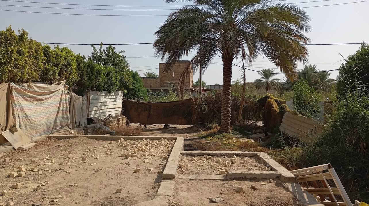 بتلو للبيع  مساحه400 متر
خارطه درجه اولى
مكان الحله ناحية عنانه
متوفر تبليط ومي وكهرباء 
السعر 30 وبي مجال 
للاستفسار ***********
