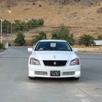 شاهین ٢٠٠٥ • مشی ١٨٢٠٠٠ • شاشة وكاميرا