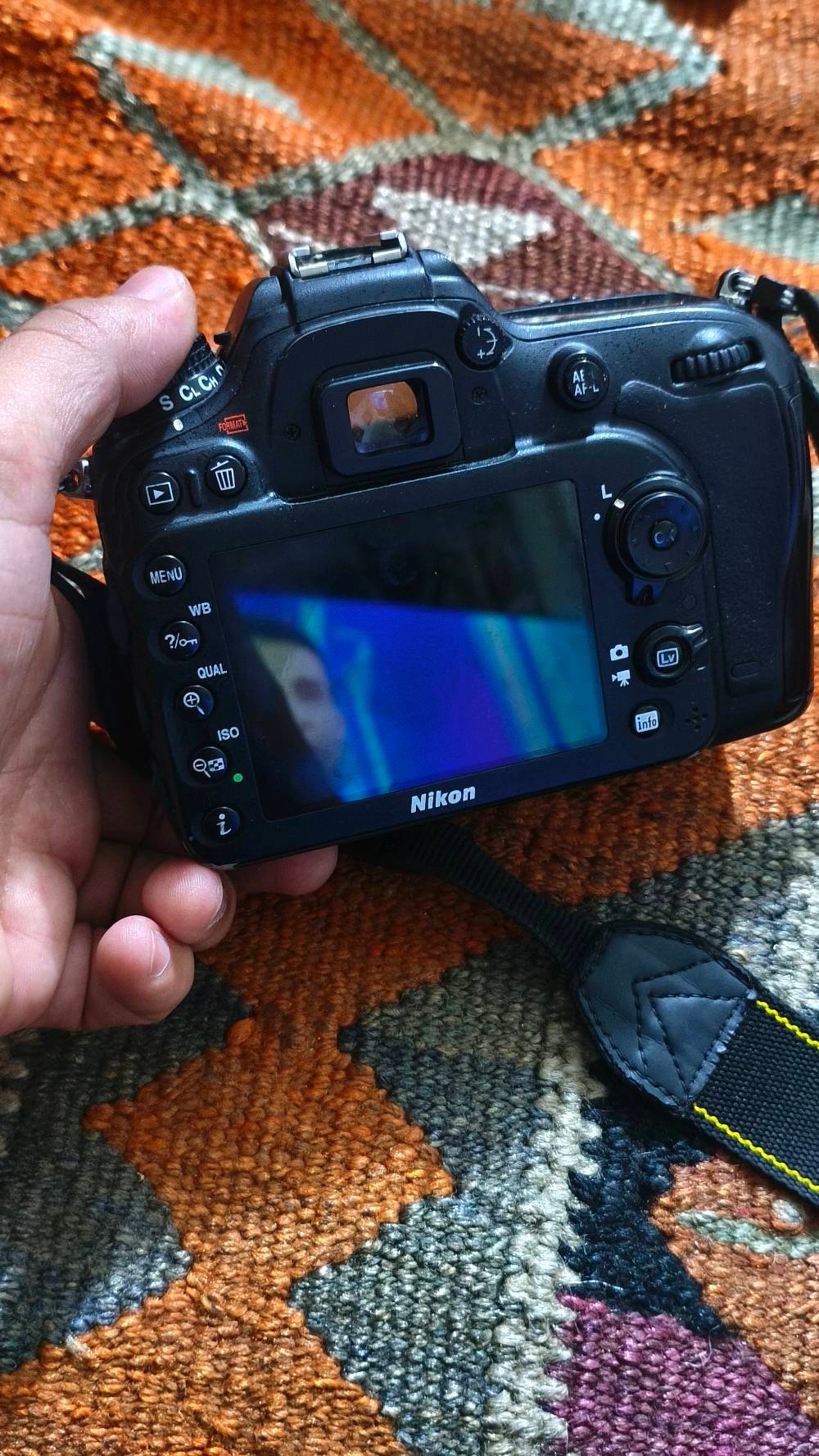 عدسة vr 18- 140 nikon 7100 مع كامل ملحقاتها  نظافتها 85٪
بطارية 2 اصليات 
شاحنة اصلية 
حزام 
ب 450