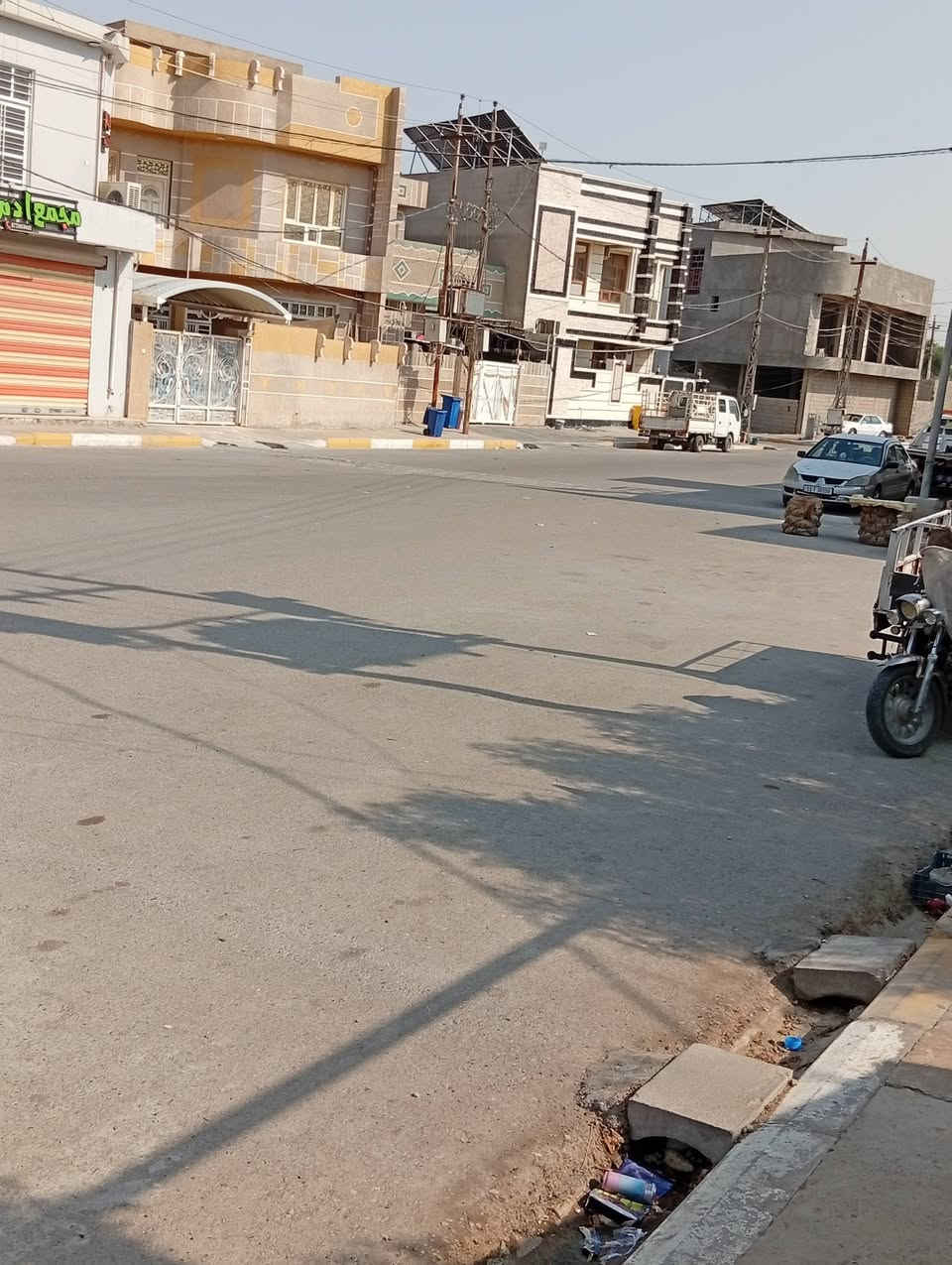 بيت مساحه 220 بدايه حي الشرطه طابو زراعي طابقين اربع غرف واستقبال ومطبخ وصاله ...السعر 150 قفل مكان مميز ***********
