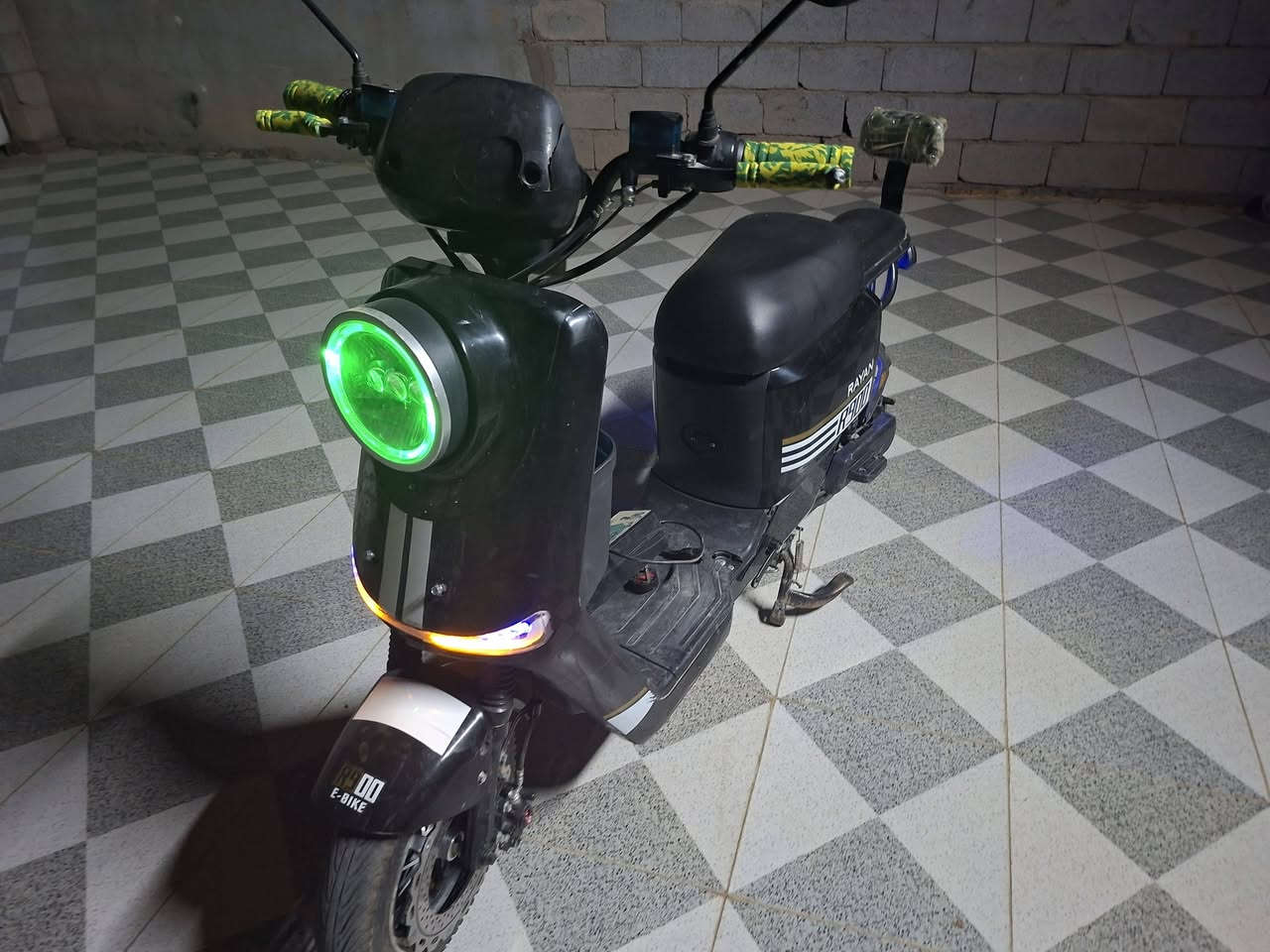 R9 ***********      550 وبيه مجال
