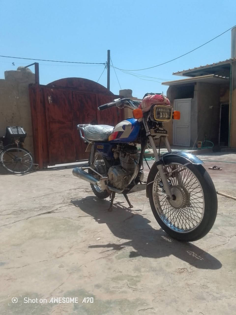 ماطور البيع ويرهم مراوسه موديل 21
اليريد يجي خاص ***********. السعر 400 وبي مجال
