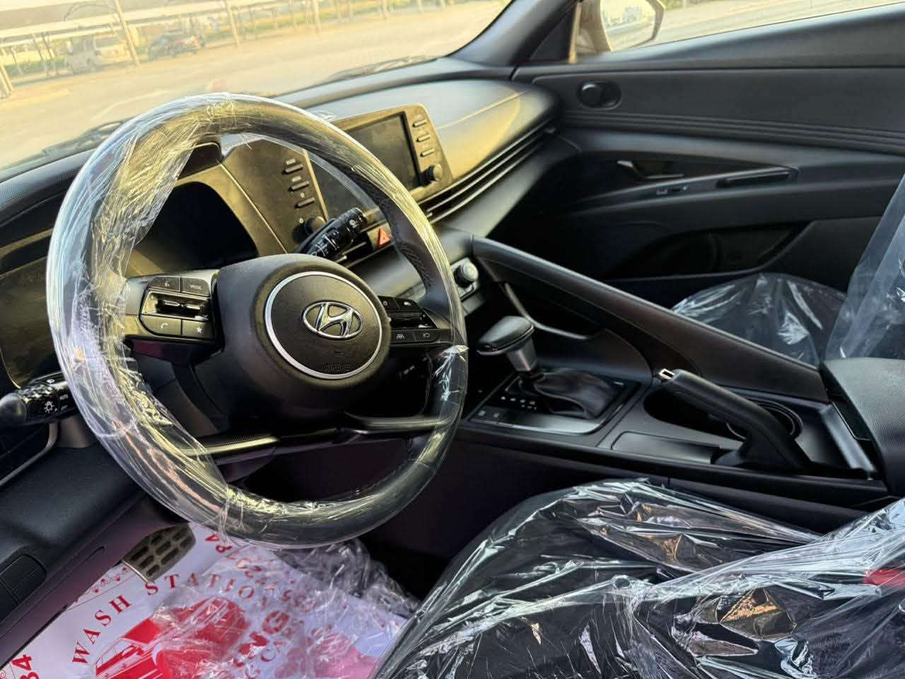 الالنترا موديل ٢٠٢٥ مواصفات فول ماعدا الفتحه حادث جاملغ كما موضح بالصور 
السعر :137 بدون رقم 
للاستفسار اكثر *********** واتس

نص مكتوب في الصور:
- 68575435