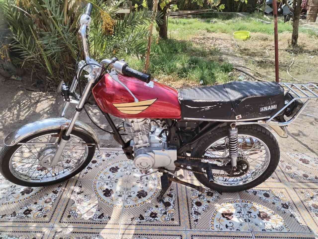 دراجه ادوات محرك رابيدو نضيفه حربيه
سعر 400 بيها مجال بسيط

***********
