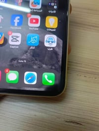 آيفون XR شخط ما بي  ما ممفتوح بي هذا السواد البسيط بالشاشه ما مئثر ولا...