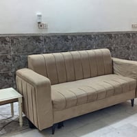 كنب • ١٠ مقاعد • نضيف