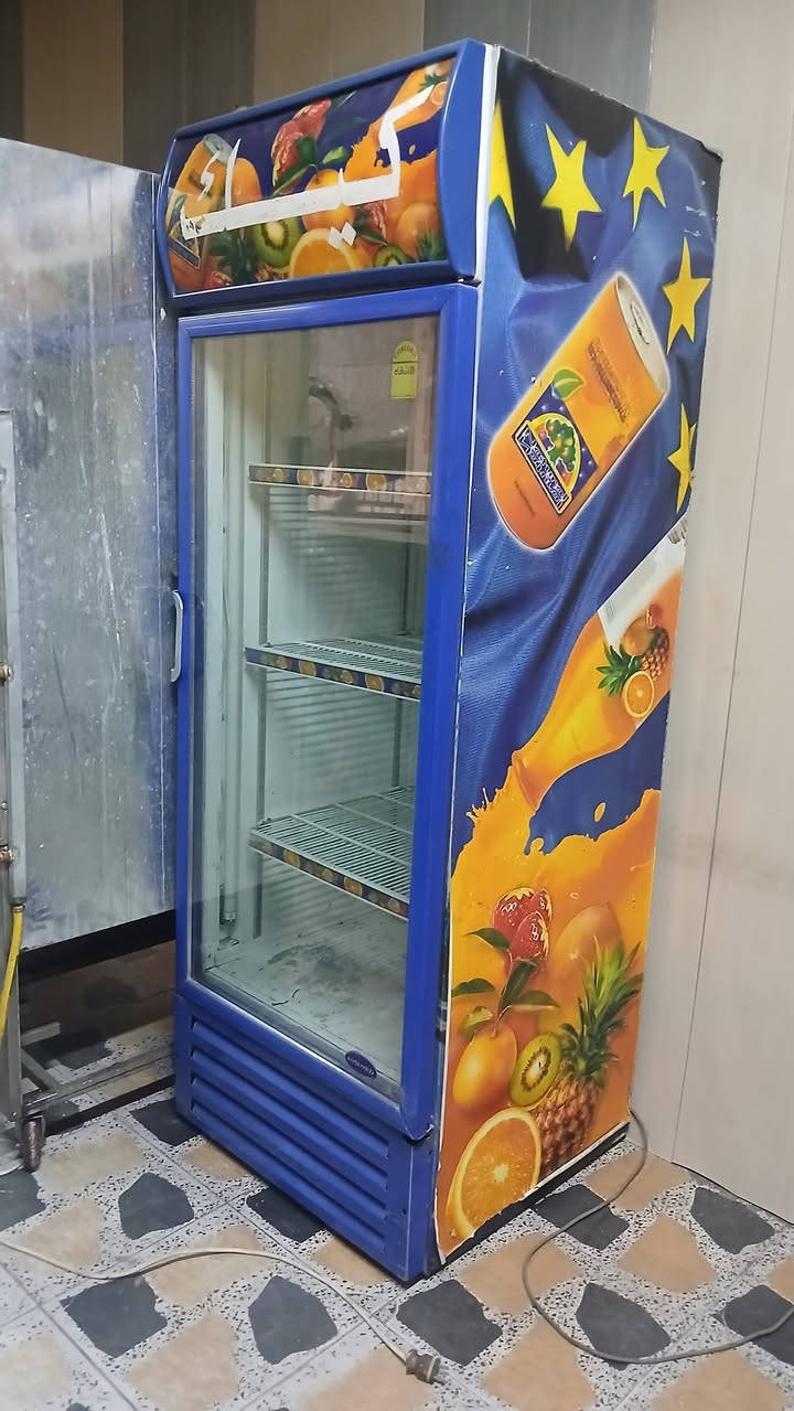 غراض مطعم لبيع شوايت دجاج 6 شياش اخت الجديده 350 شوايت كص مع الميز سلي ستيل كامله 5 عيون 225 براد ماء تركي نضيف 250
***********
