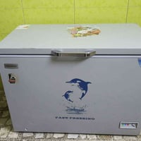 مجمده للبيع حجم كبير سعره 250 للاستفسار 07706485764