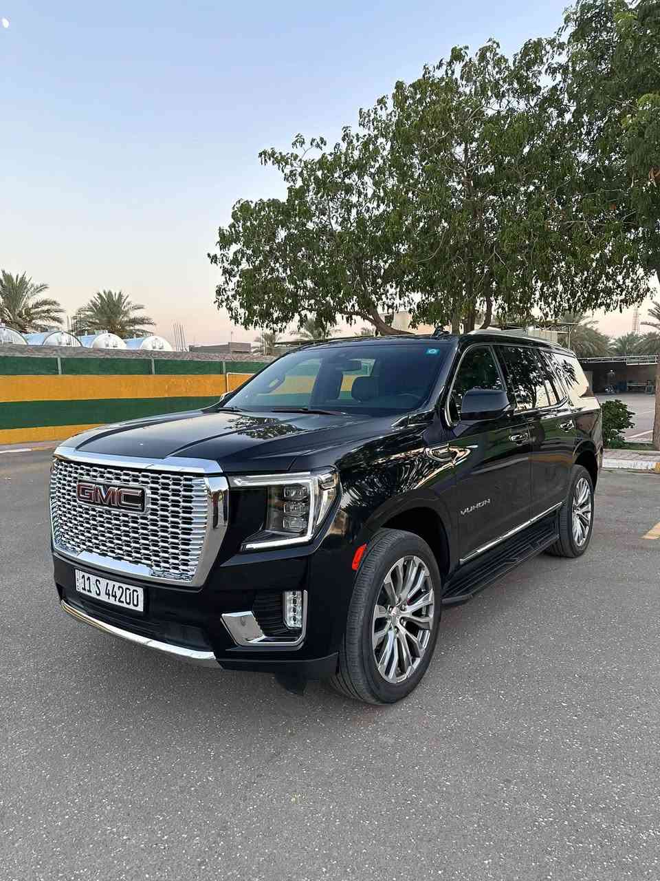 السلام عليكم
سياره GMC يوكن للبيع 
موديل 2022 
مواصفات سيارة SLT فول عدا فتحه 
حادث سياره تبديل بنيد فقط بدون ايرباك
سياره ماشيه ٨٥ الف فقط حقيقي 
سياره رقم مميز باسمي
سعر410$ دولار 
للاستفسار الاتصال ***********
