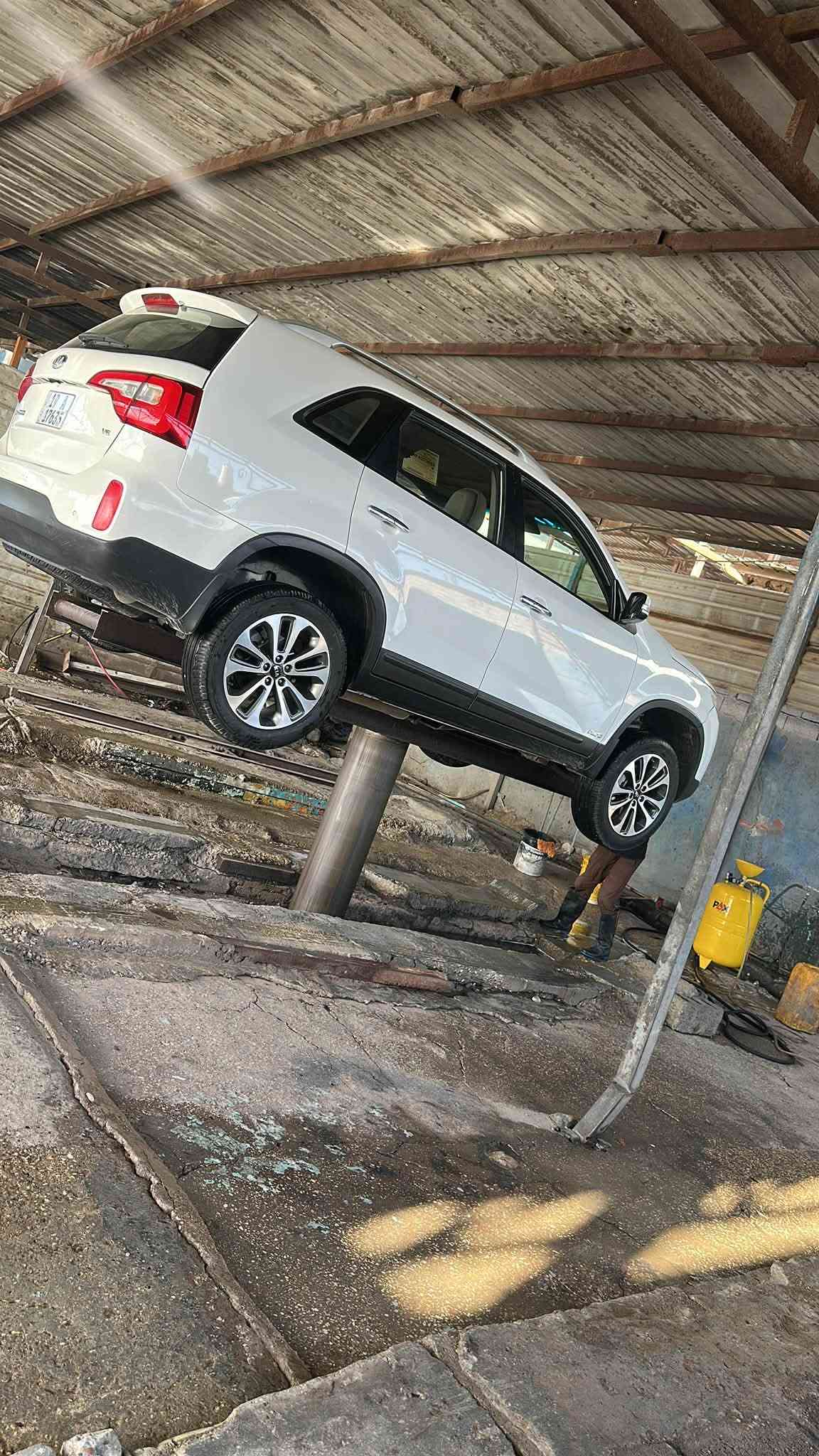 السلام عليكم سورنتو خليجي  فول فول مواصفات كويتي رقم كربلاء دولي 2013 شكل ال 2015 سياره معروفه مواصفاته 
6 سلندر 
7 راكب 
زراك لايت 
بصمه 
حساسات إماميه
اشاير بالمري 
تحكمات جهتين 
بنراما 
ثلاث قطع تبريد 
كامره دواره 
يدات أستيل 
مري شفط 
كشن كهربائي جهتين 
كشن ذاكره 
داخل بيجي 
سياره بعد بيه هواي مواصفات والكويتي معروف 
العنوان كربلاء قرب جامعة العميد 
رقم الهاتف ***********/***********
السعر  170  وبيه مجال الشراي
