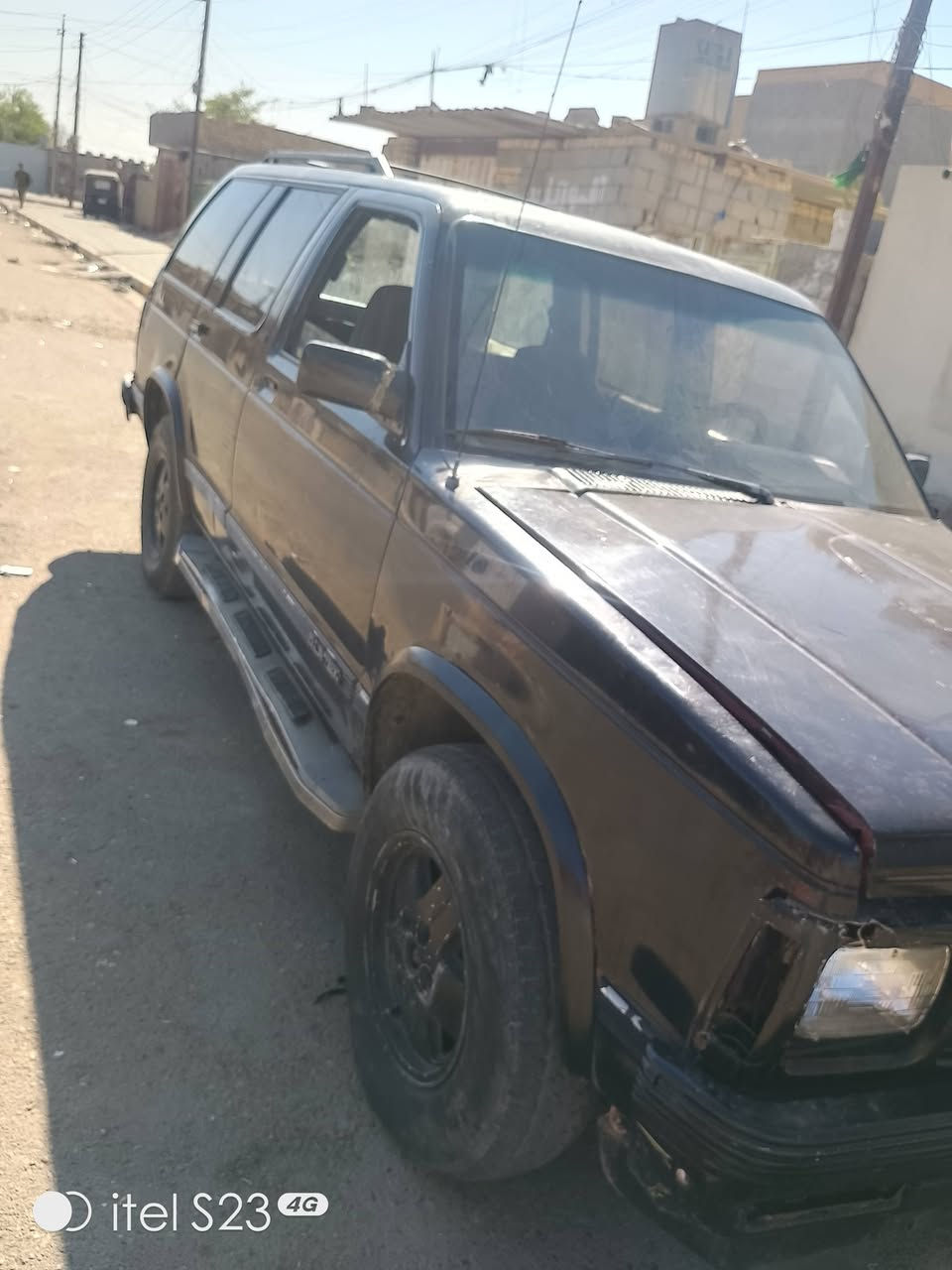 سلام عليكم سيارة للبيع سيارة ادوات اتكفل سرقة وعشاءر مكينة بطة وكير تعليك سيارة بغداد حسينية راجدية سعر 10 اوراق وبيهة مجال  ‏‪***********‬‏
