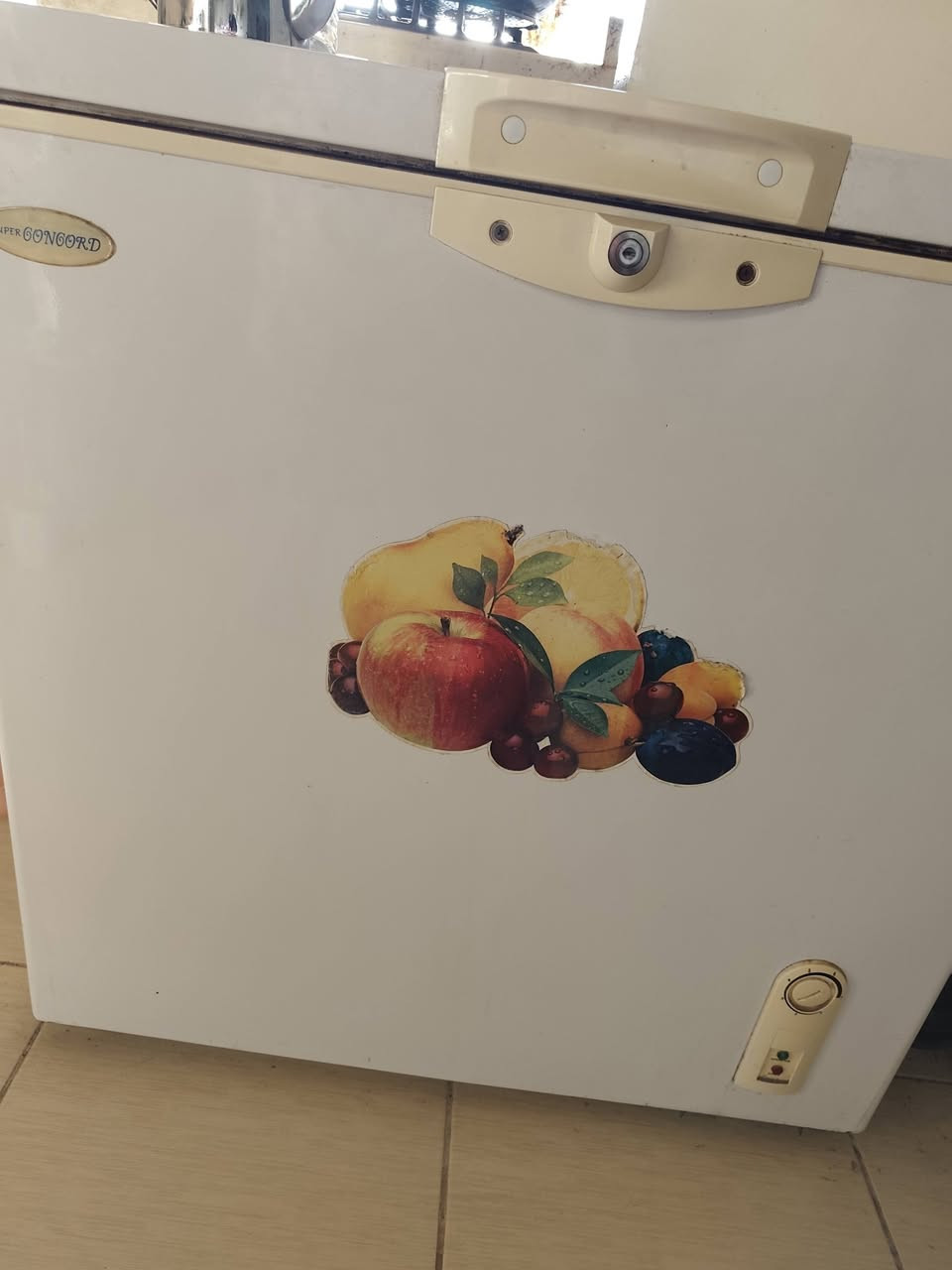 ثلاجةللبيع مجمدةللبيع الاسعار الاتصال على هذا الرقم ***********
