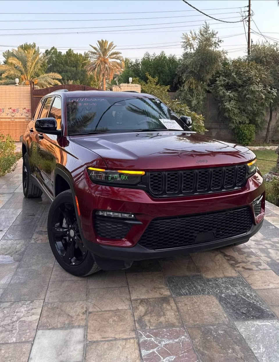 جراند شيروكي • ٢٠٢٤ • ٣.٦ بنزين