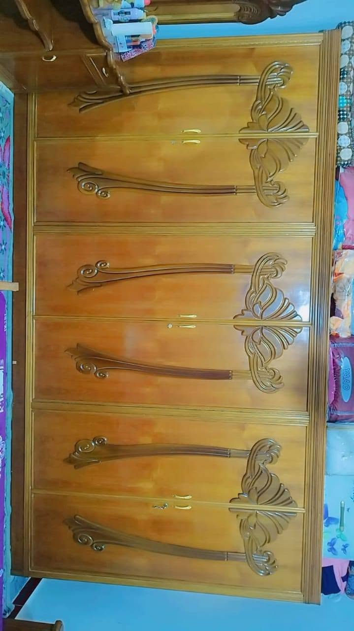 سلام عليكم غرفه صاج جاهزه
اي كسر ما بيه.. السعر ب٧٥٠ وبيه مجال

مكاني كوت زين القوس ***********
