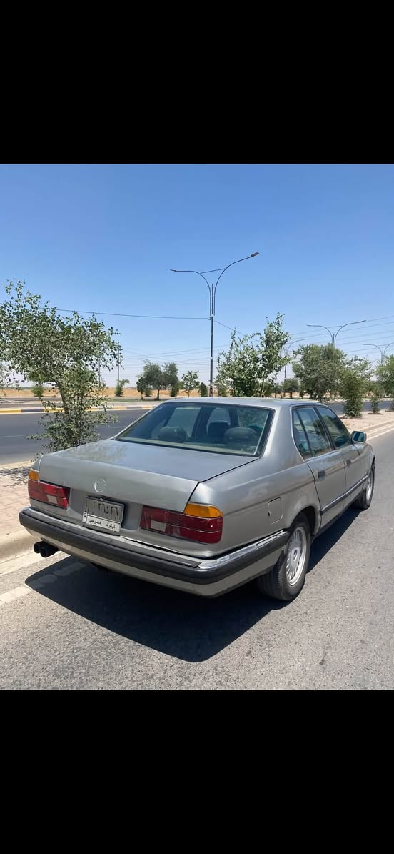 سلام عليكم بي ام 735 كير اوتو كير ومحرك شرط كير ثلاث قياده غرفه جلد صبغ جديد رقم كركوك عضم عاج شرط تحويل كهربائيات كامل شغال تاخم تايرات نظيفه صدر امامي خلفي بدون عيب يحتاج جم شغالات بسيطه و ترتيب و سعره سعر تعمير وعل ٢٠٠ الف غرامه ارجعلك بعد المعامله سعره 32 وبي مجال حك جيه و راعيه شراعي يطلب عل تحويل ورقتين انزلك من سعر شراي يخابر *********** مكاني كركوك
