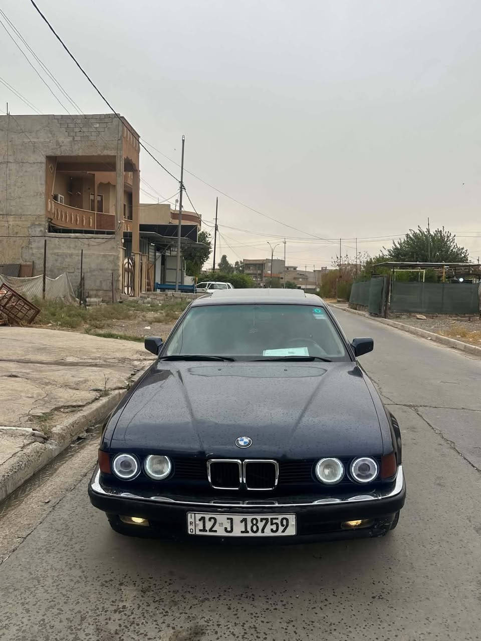 السلام عليكم للبيع بيم 730 مكينه كير شرط كاربون بانزين بيها سيار حلو وجاهزه السعر ٤٢ وبيها مجال
