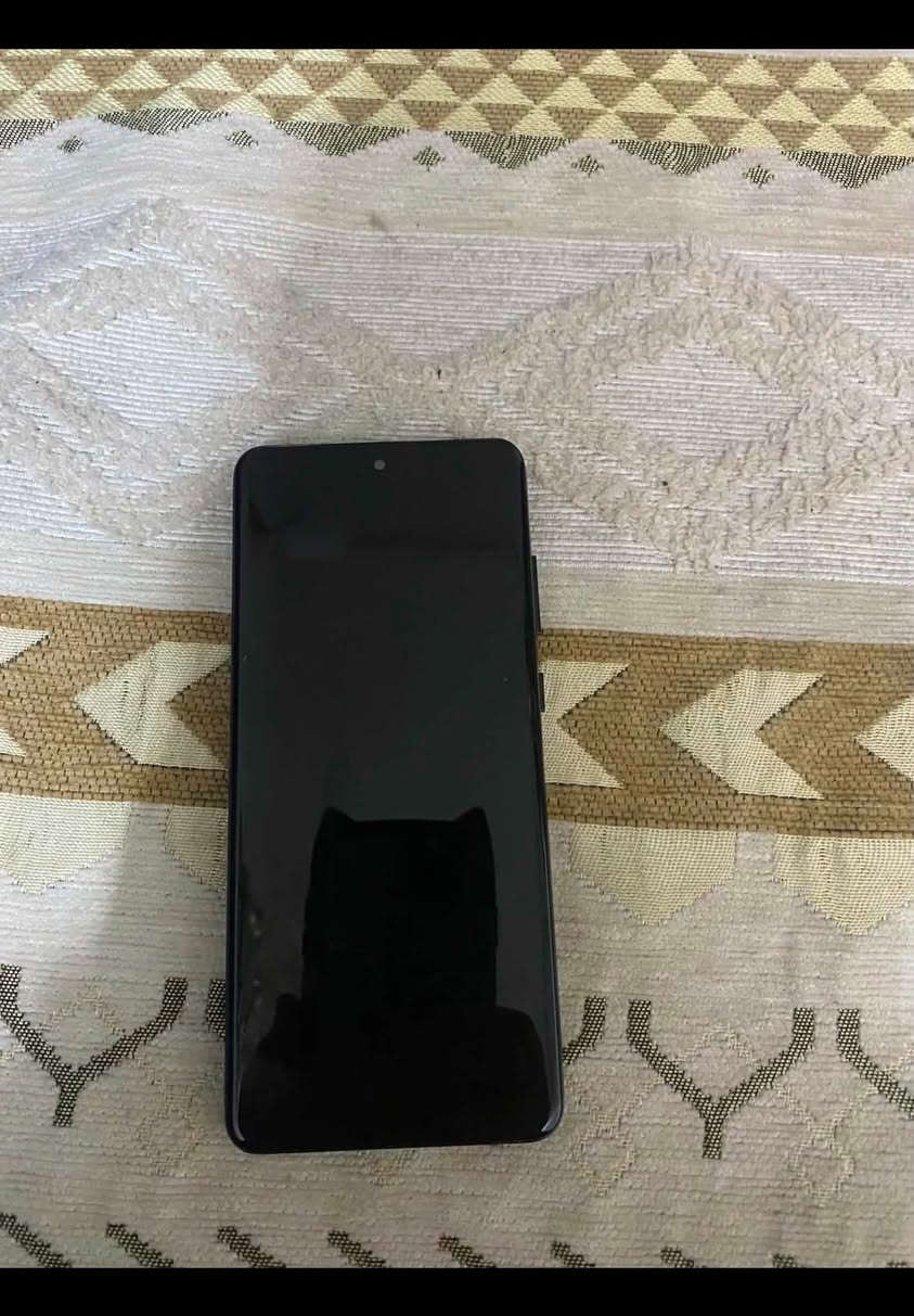 سلام عليكم تلفون سامسونج S20 ألترا5G للبيع مبدل شاشه وضهر
الضهر فطر صغير مواصفات ذاكره 128 كأمره 100X للبيع السعر 225 ألف بي مجال المكان ضباط حي الجهاد الرقم *********** للتواصل
