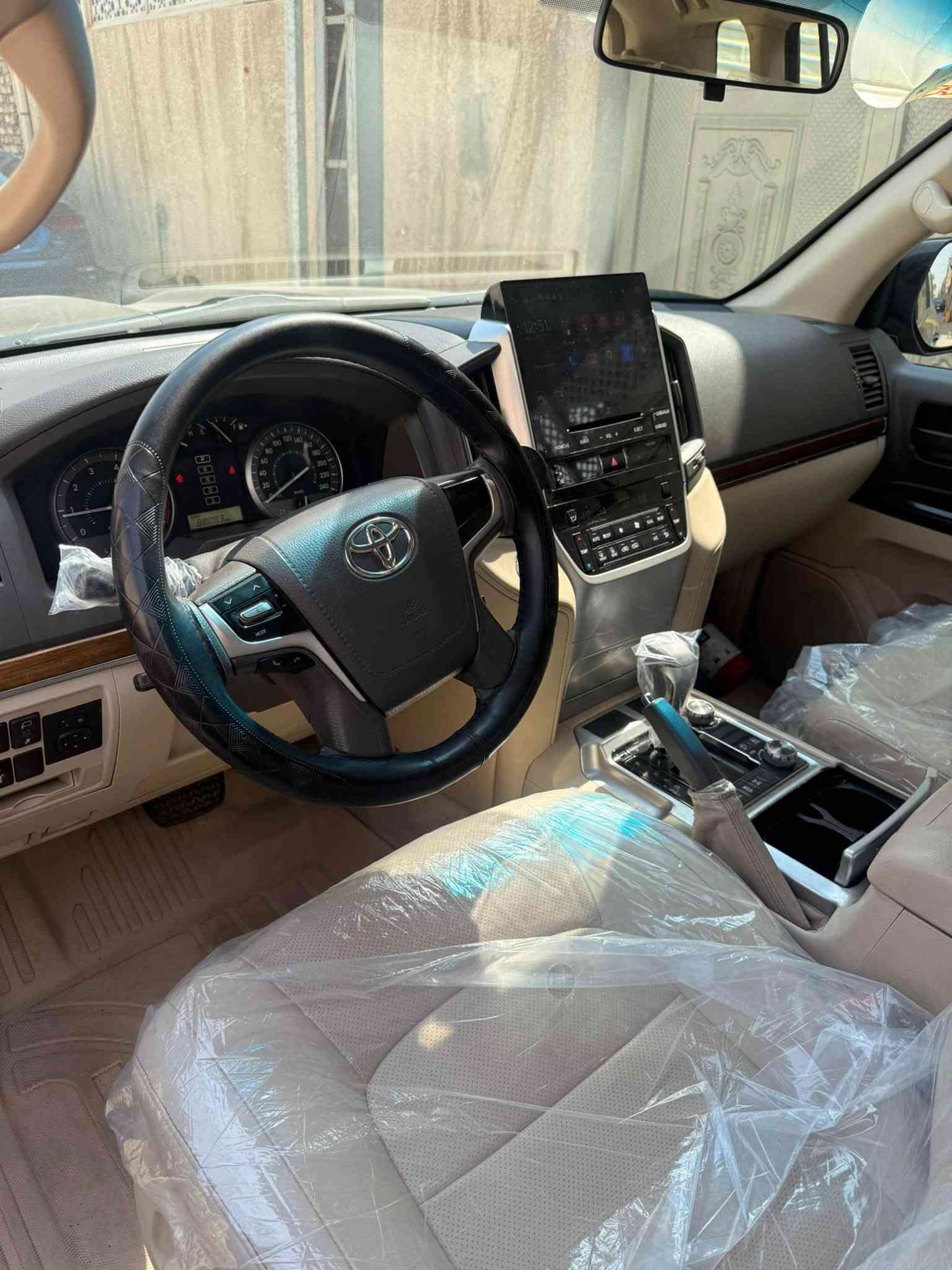 لاندكروزر • بريم اصل • ٨٧٠٠٠