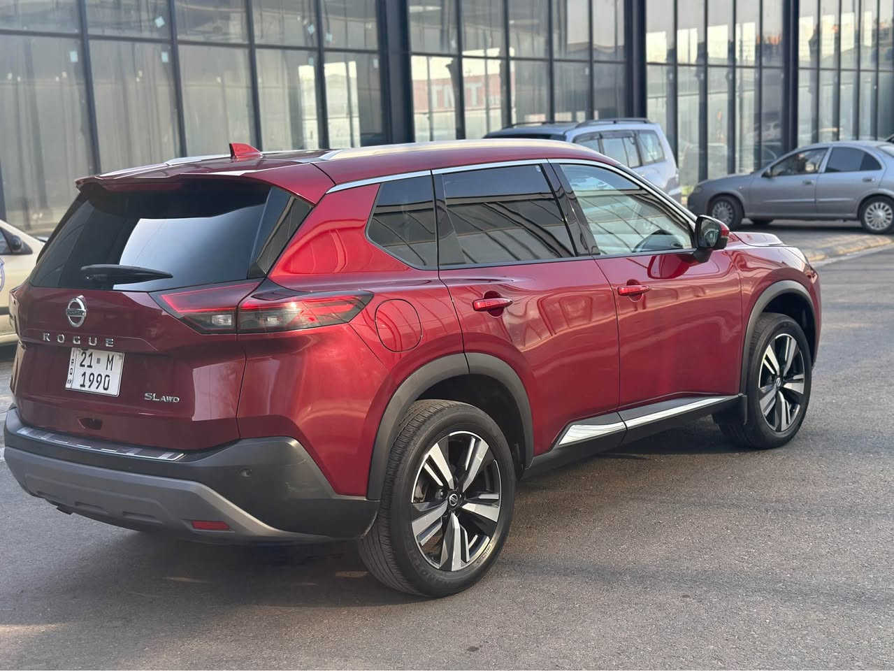 Nissan rouge 2021  SL 
فوول مواسه‌فات ده‌بڵ ئاكسل ٤ پستۆن
٢٤ هه‌زار ڕۆشتووه‌ سه‌یاره‌كه‌ سفره‌
پانۆڕامه‌
په‌رده‌ كوشن هیته‌ر سنوق جه‌ك كوشن خه‌زن سه‌ماعه‌ boss
ناو قاوه‌ی سه‌یاره‌كه‌ فوول فووله‌ بی ئیرباگ بی ناو گردن یه‌ك په‌ڵه‌ بچووك بۆیاخی هه‌یه‌ له‌ چاملغی دوای هیچی تری نیه‌ بۆ هیچ مه‌گه‌ری ره‌قه‌می له‌گه‌ڵ نیه‌ سه‌نه‌وی تازه‌یه‌ دیناری مه‌سره‌فی تیا نیه‌ 
سعری ٢٠٥ مه‌عامه‌له‌
*********** السليمانية, العراق
