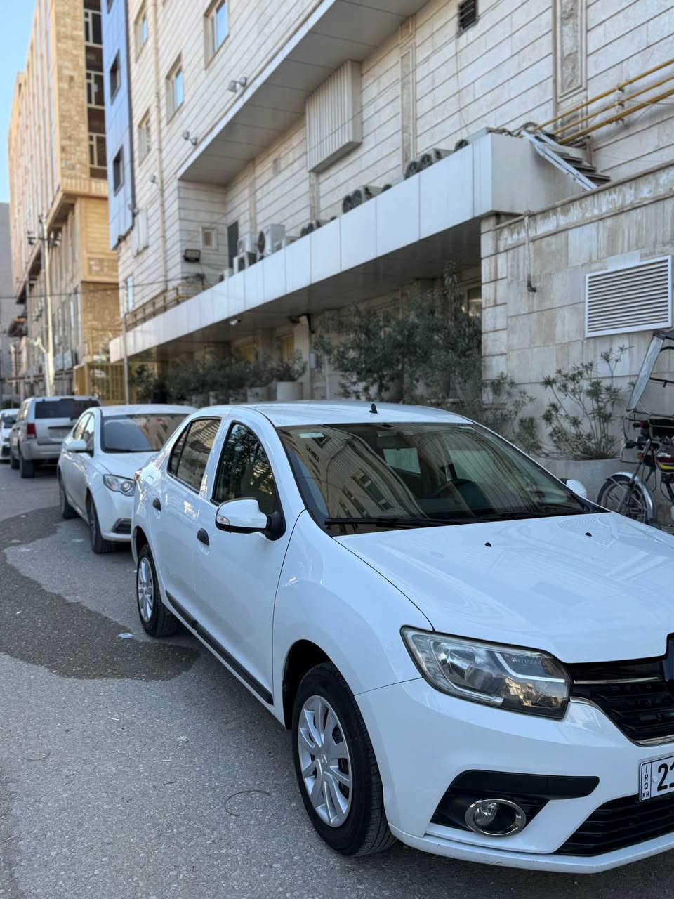 مۆدێلی ٢٠٢٠ ٨٥ هەزار رۆشتوە بێ بۆیاخە دوو پەڵە ساردی بچووکی هەیە لە سنووقەکەی لای سایەقیشی تۆزێک تەرزەی هەیە سەقفی نیەتی گێڕوو مەکینەو هەموو گیانی بەشەرت 
*********** السليمانية, العراق
