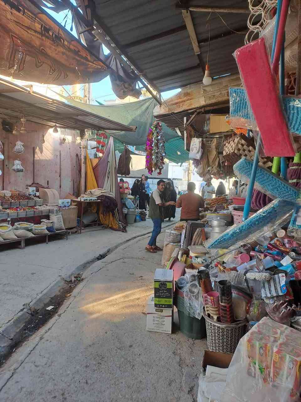 محل تجاري للبيع 
قرب الامام (شارع السويدي)
للاستفسار ***********

