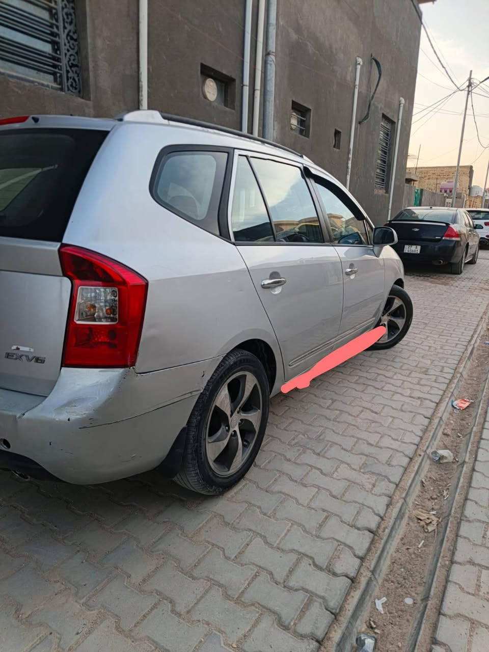 السلام عليكم رندو للبيع مراوس2700  سعر77 مكان سماوه سياره جاهزه بيها تبديل بدون حادث ***********
