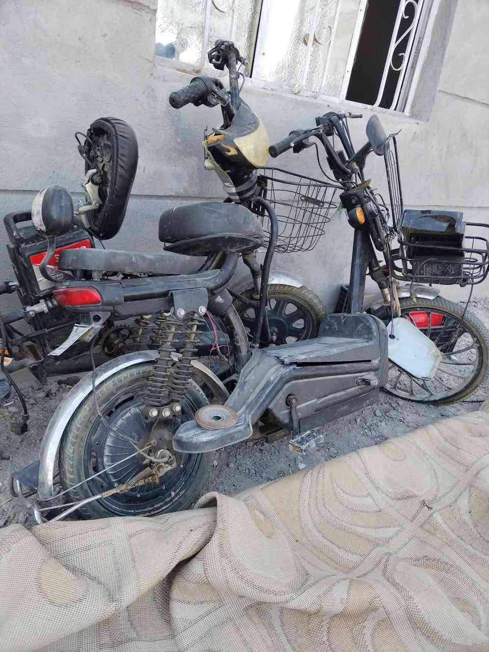 البيع عطلانات ابيع عطلان كوم حديد بدون بطاريات مكان كرمه علي *********** سعر ثنينهن 80 الف
