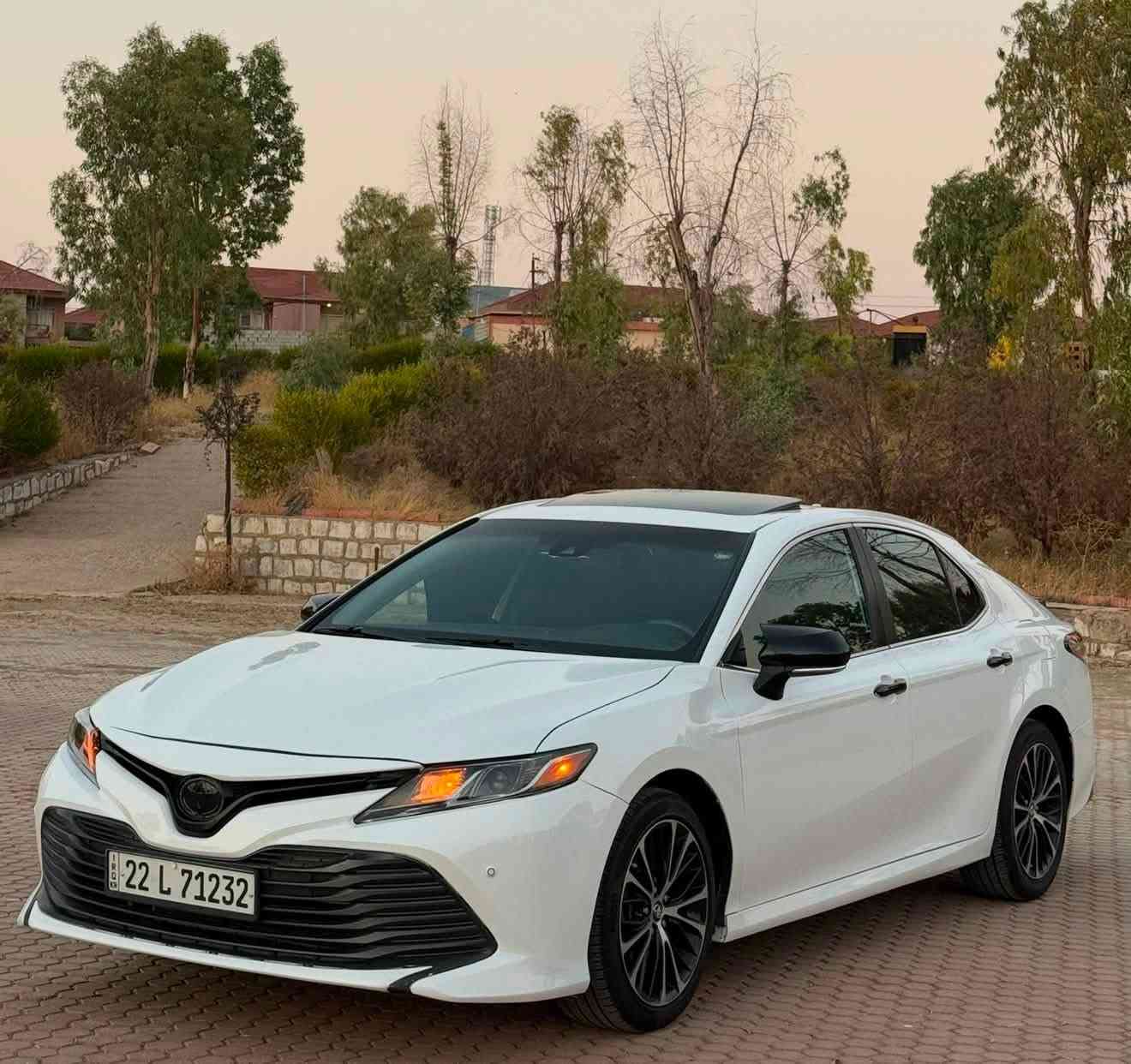 تويوتا كامري  LEمحسن 2019
🔴السعر 173 وبيها مجال وماكو هيج سعر بالسوك
مواصفات 
بصمة 
سلايد
رادار امامي
رادار جانبي 
‏‎كاميرا
ناظور ليلي 
تحكمات ستيرن و تحديد سرعه
تحديد مسار 
داخل احمر 
مقاعد كهربائي
‏‎لايتات زينون و ليد
صدر جديد 
تايراتها جديدة
وباقي المواصفات المعروفة بالسيارة  
ضرر بونيد و جاملغ  
السيارة شرط التحويل نفس اليوم 
السيارة ترايها زيرو دينار متصرف عليه 
 وسنويه جديدة 
ماشية ٧٥ الف   
مكان السيارة اربيل 
رقم التليفون 
***********
