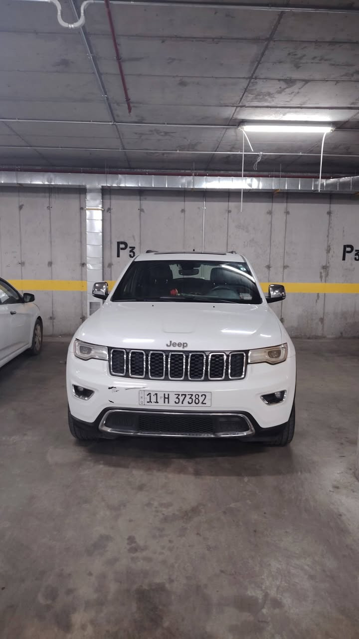 جيب گراند شيروكي - Jeep Grand Cherokee

‏‎‏‎وراد امريكي .     —    بدون ايرباك 

‏‎‏‎الموديل           —    2018

حجم المكينه   —     3600/ V6

‏‎‏‎اللون               —     ابيض     

‏‎‏‎المسافه المقطوعه — 65.000mi

‏‎‏‎حاله السياره.    —    (قطعه صغيره جاملغ امامي 4 اصابع )

‏‎‏‎المواصفات 
‏‎‏‎- بصمة تشغيل 
‏‎‏‎- بصمة أبواب 
‏‎‏‎-تشغيل عن بعد 
-رادار خلفي 
‏‎‏‎-كشنات جلد 
-كشنات اسود 
* شاشه ديجتال 
-ستيرن كهربائي 
-اشاره بالمرايه 
-فتحت سقف  
‏‎-دبل اكسل 
‏
‏‎-وضعيات قياده 
-كشن السايق خزن ميمور
-كشنات اماميه تبريد 
-ستيرن تدفئة
‏‎‏‎- ستيرن بحركه كهربائيه 
‏‎‏‎- تبريد مركزي 
‏‎-صندوق كهربائي 
‏‎
‏‎‏‎-تحكم ستيرن جهتين 
‏‎‏‎-تحديد سرعه 
‏‎‏‎-مانع انزلاق 
‏‎‏‎-كامره خلفيه
رقمها بغداد 
التواصل اتصال أو وتساب ***********
السعر 170قفل
