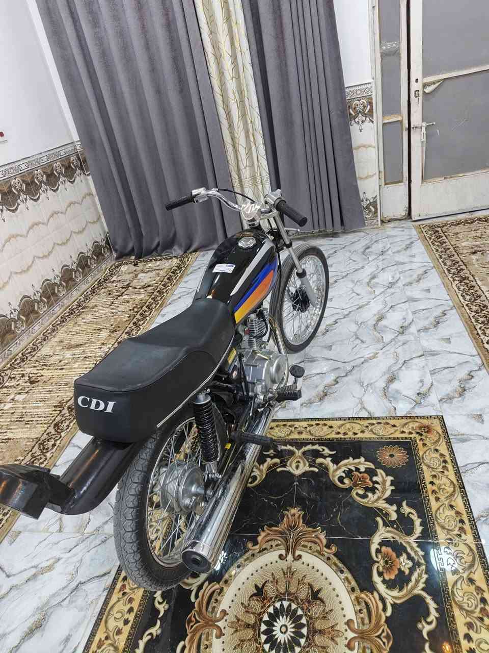 السلام عليكم دراجه للبيع مكفوله كفاله عامه محرك سيجي مكفول ما مفتوحه دراجه ماذب عليها ربع أورق سكنر مديل 26وتعميره 26المكان قضاء الشطره السعر 825وبيها مجال قليل***********
