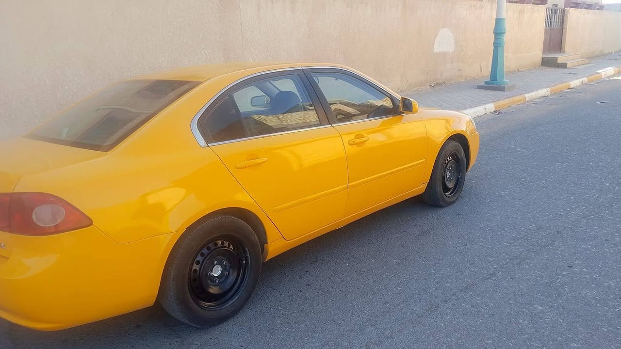 سلام عليكم
جمعه مباركه
 كيا اوبتيما موديل 8 وراد أمريكي ضربت الوارد جاملغ وبنيد واعابر شويه سياره صبغه جديده بسمي سنويه جديده هزه جديده سياره نضيفه السعر 80وبيه مجاله
حق ضيافه رقم الهاتف ***********

