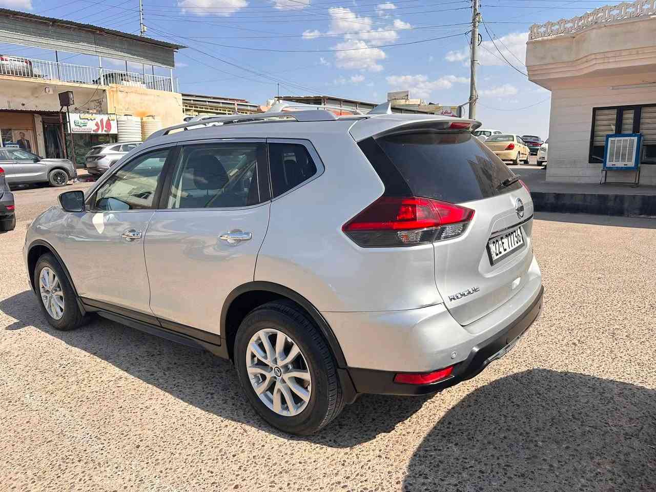 Nissan Roj 2020 SV AWD 
الظرر مرفق مع صور المنشور بيها سبخ بس بولند الظرر صطحي بدون دواخل شاصي ايرباك استيرن مسستم كير محرك تبريد شرط رقم سنويه تايرات تخم جديد مواصفات دبل اكسن صندوق شفت كشنات كهربائي تدفئه تبريد مركزي مرايه إيشاره السعر 142$ مكان عقره دهوك *********** واتساب
