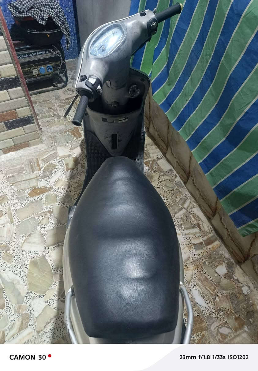 السلام عليكم دراجه ماكس منغولي صار شهر من طالعه من الوكيل النضافه فول برغي مامفتوح بيها للبيع او مراوس بماكس عدله الدراجه اوراق السعر خاص للستفسار الاتصال على الرقم او واتساب ***********
