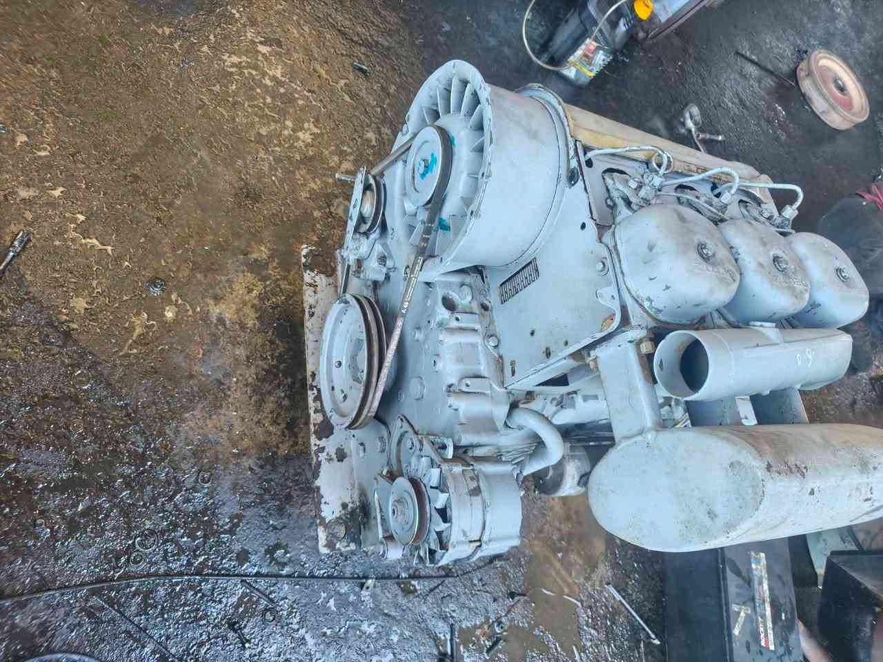 محرك دويز 3 بستم حجم 912 ألماني نوزل قلك  1800 RPM  
محرك ما مفتوح ما مشتغل بالعراق فول نظافة 
عنوان موصل
#متوفر #توصيل
