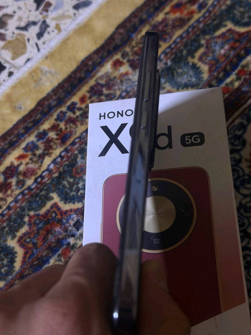 سلام عليكم هونر X9d أسود ذاكرة 256 عشوائية 12 نظافة 100 سعر  450 وبي مجال اني صاحب الجهاز  جهاز يمي   عنواني بغداد الحبيبية رقمي *********** واتساب