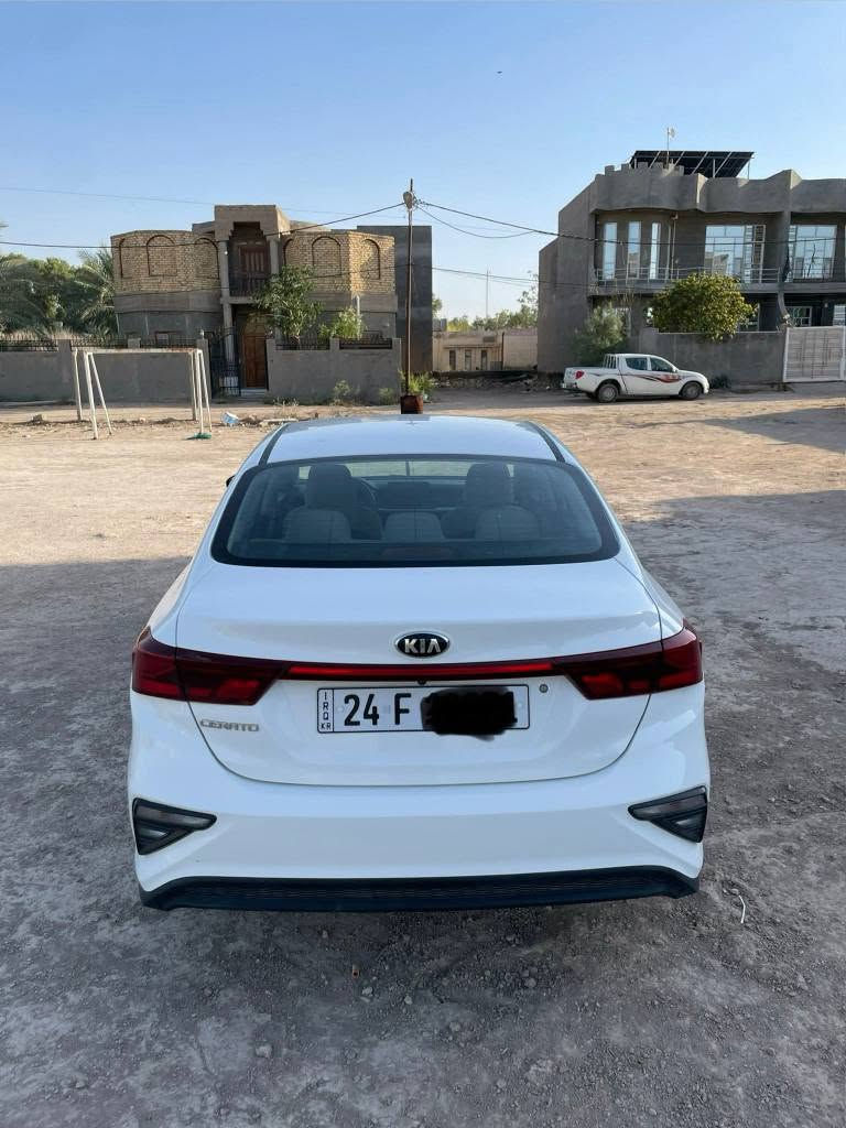 كيا سيراتو خليجي موديل 2020 للبيع فقط بدون مراوس السيارة مكفولة كفالة عامة بعدها بتايرات الشركة
السعر 155 وبيها مجال 
للاستفسار :*********** ديوانية, القادسية
