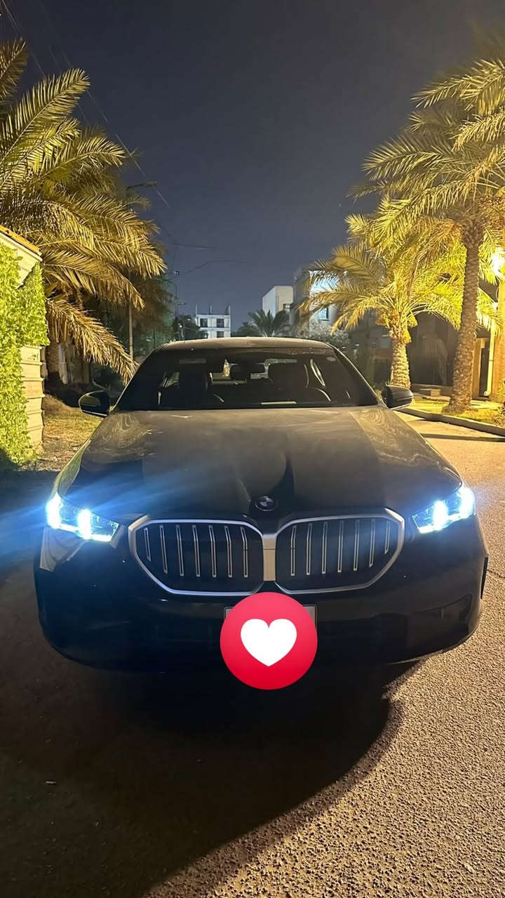 للبيع
BMW 530 i 

35000mil

2025 

المواصفات 

- داتاشو 
- ⁠خمس كامرات🎥
- ⁠فتحة سقف 
داخل اسود
ويل 21اينج
- ⁠بصمه تشغيل وابواب دخول ذكي 
- ⁠شاشة متصلة تدعم كار بلي 
- ⁠مخارج تكييف ذكية 
- ⁠انارة داخلية متغيرة 
- ⁠رادار امامي وخلفي وجانبي 
- ⁠حساس امامي وخلفي 
- ⁠كشنات جلد وتدفئة وتدفئة ستيرن 
- ⁠خزن ميموري 
- ⁠سستم صوت harmen karden
- ⁠ستيرن كهرباء 
- ⁠شحن لاسلكي 
- ⁠مود درايف 7
- ⁠مري شفط وقلاب ونقطه عمياء 
- ⁠انارة ترحيب 
- ⁠قفل وفتح عند الاقتراب 
- ⁠جنطه كهرباء ( تفتح بالقدم )
- ⁠لايتات داينمك اوتو 
- ⁠التحذير بالاهتزاز عند انعكاس المسار
طبعاً السيارة بيها هواي مواصفات وجديدة جداً بالعافيه الي تصير من نصيبة .

السيارة وارد امريكي كلين كفاله عامة
وكل صياناتها من دهن وباقي الامور في وكاله العروش في العرصات 

للتواصل على رقم هاتف***********
رقم اربيل

