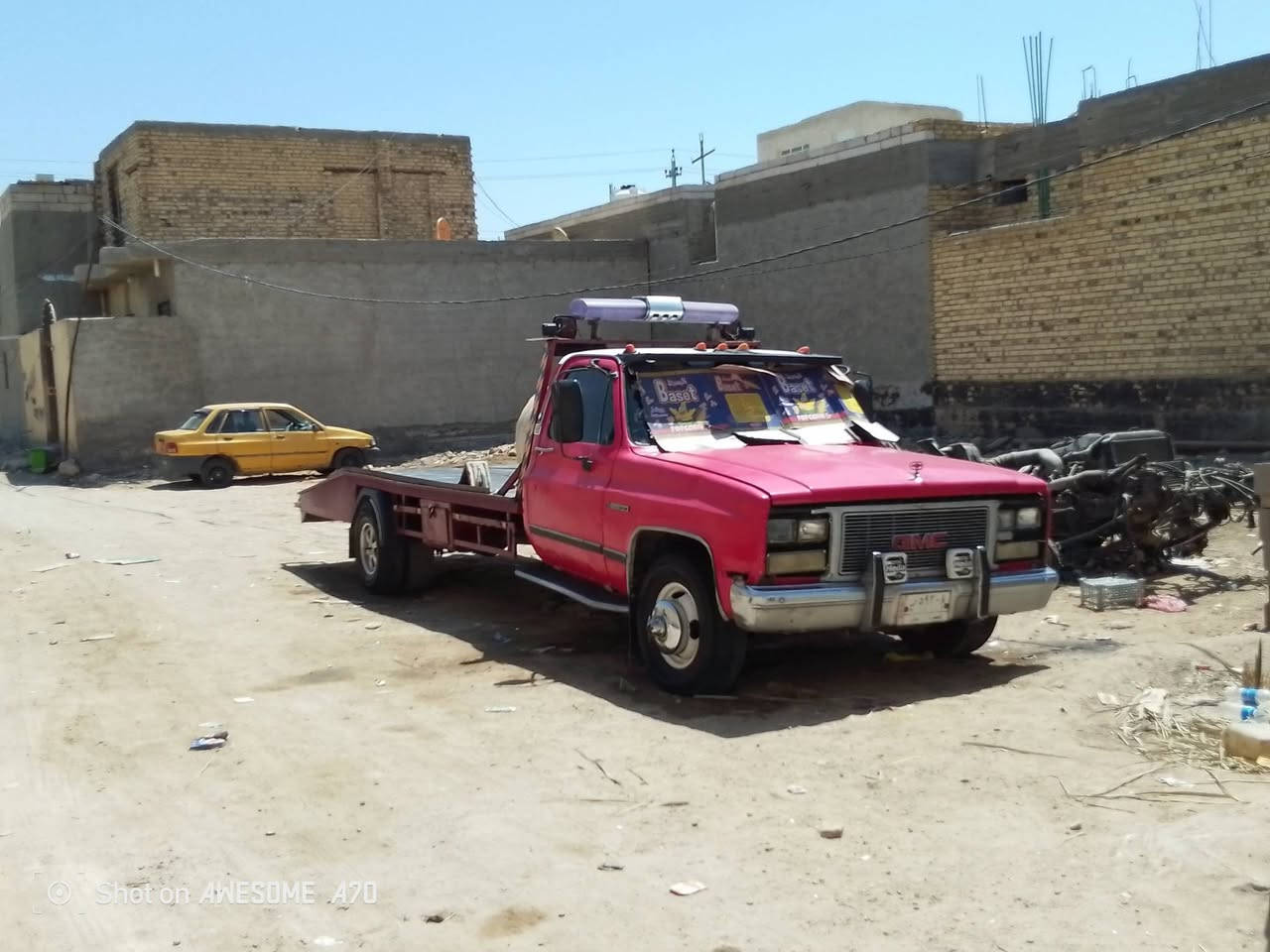 يا الله سلام عليكم شوفر ليت للبيع موديل 80 محرك كابريتر 8سلندر بدي رمبه السيارة نضيفه شغاله سعرهه 45 وبيهه مجال للطيبين مكاني نجف مشخاب ***********
***********

نص مكتوب في الصور:
- Shot on AWESOME A70